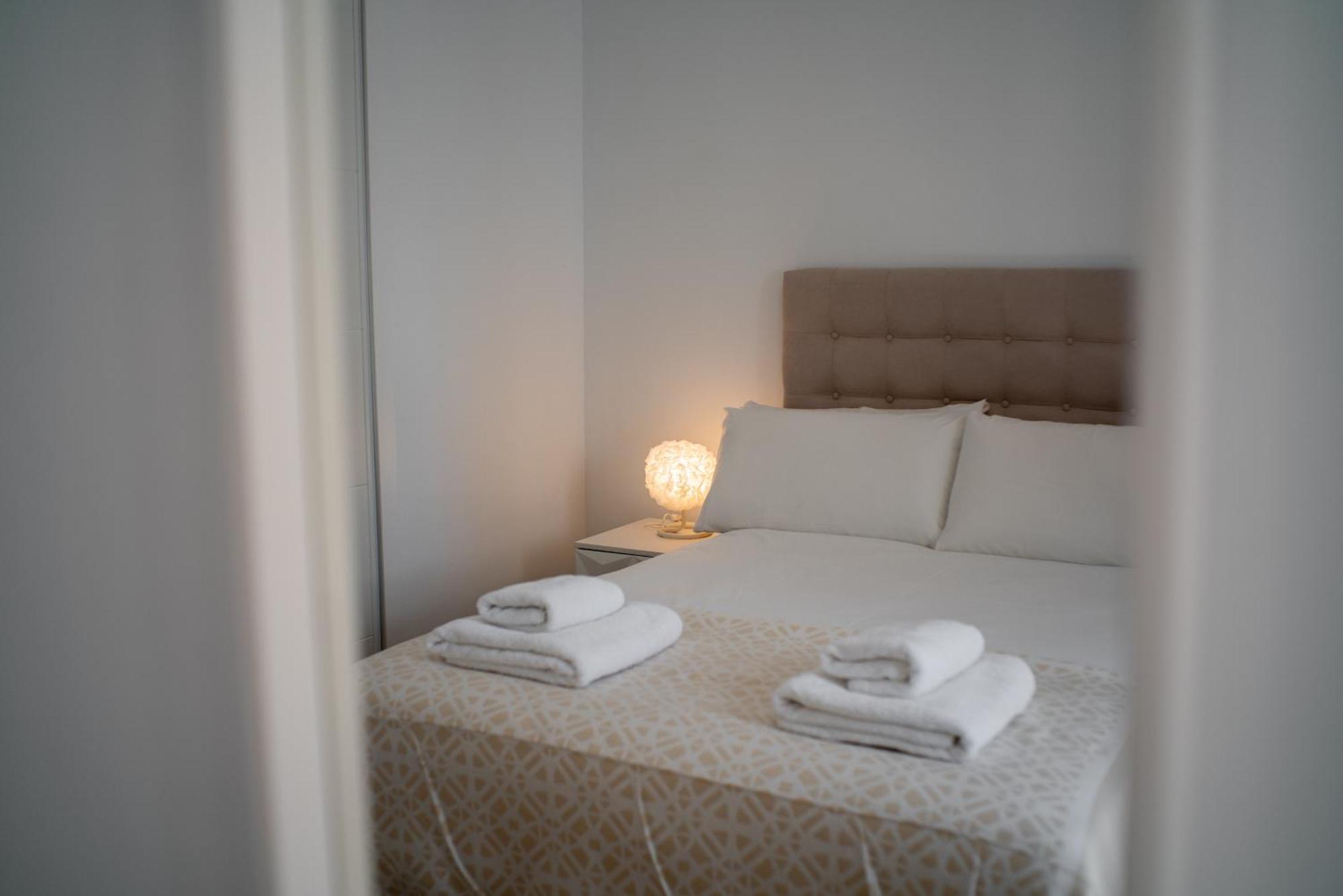Gravina Corner House Apartment Севиля Екстериор снимка